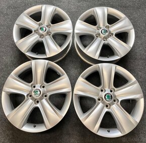 5x112 R17 originál alu Škoda Yeti - ET45 - TOP - 14