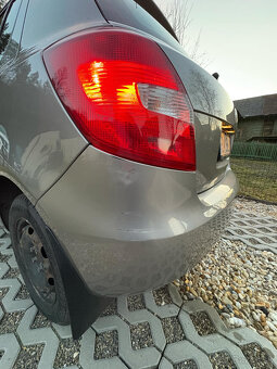 Škoda FABIA šedá metalíza 44 kw r. 2008 - 14