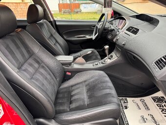 Honda Civic 1.4i, VTEC, benzin, rok 2011 - 14