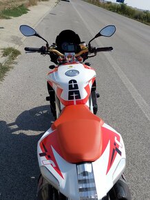 Aprilia tuono 1000 R - 14