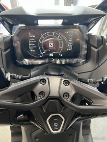 Yamaha TMAX 560 TECH MAX 2024 - 14