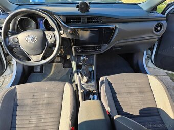 Toyota Auris touring sports 1.6 - 14