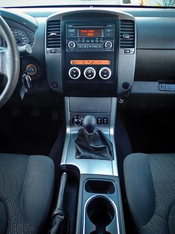 NISSAN NAVARA 2.5Dci 140kW 2012 MANUAL 174tis km -ŤAŽNE - 14