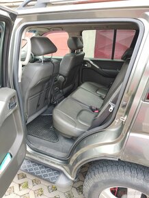 NISSAN Pathfinder  4x4 , 7.miest - 14