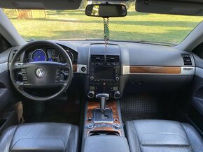 Volkswagen Touareg 3.0 V6 TDI - 14