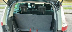 Renault Grand Scenic 7 miestny - 14