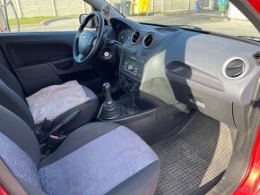 Ford Fiesta 1.3i - 14