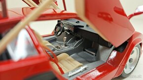 1:18 LAMBORGHINI COUNTACH - 14