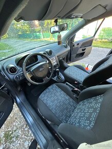 Ford fiesta 1.3 - 14