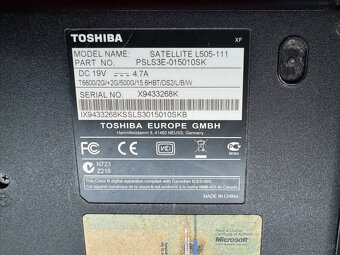 Predám pokazený notebook na náhradné diely zn.TOSHIBA L505 - 14