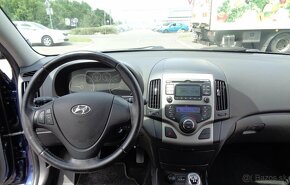 Hyundai i30 1.4 16V Comfort - 14