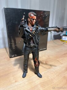 Hot Toys DX13- Terminator 2 - 14