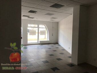 Komerčné priestory v centre s výkladom od 20m2 - 14