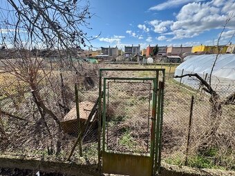 Na predaj tehlový rodinný dom Dvory nad Žitavou - 14