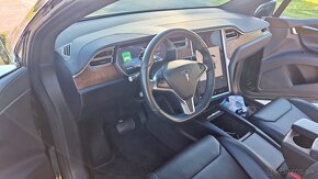 TESLA Model X 75D Gullwing - 14