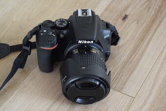 Nikon D3500 s bluetooth - rychly Af-p objektiv - 2 000 snimk - 14