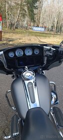 Harley Davidson Street glide - 14