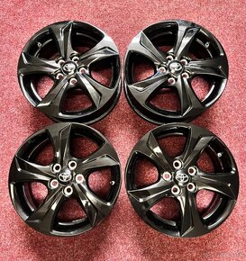 5x114,3 R15 Originál Toyota Yaris ze senzory 2022 - 14