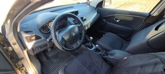 RENAULT MEGANE HATCHBACK 1.5 DCI - 14