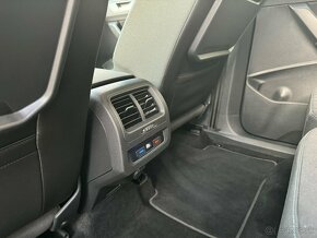 Volkswagen Touran 2.0 TDI  DSG 7-miestny IQ DRIVE edícia - 14