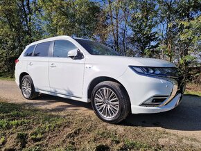 Mitsubishi Outlander PHEV Plus Spirit 4WD A/T - 14