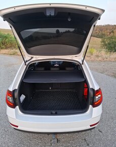 ŠKODA OCTAVIA 3 COMBI 1.6 TDI  FACELIFT - 14