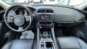 Jaguar F-Pace 2,0d 4x4 AT8 1.majiteľ nove v SR+ odpočet DPH - 14