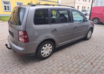 Volkswagen Touran 1,9 TDI nafta manuál 66 kw - 14