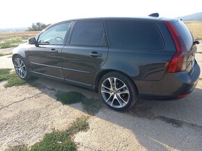 Volvo v50 - 14