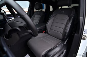 |REZERVOVANÉ| Volkswagen Touareg R-Line 3.0 TDI Záruka |DPH| - 14