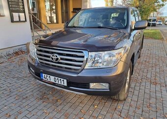 Toyota Land Cruiser 4,5 D4-D Lux REZERVE nafta automat - 14