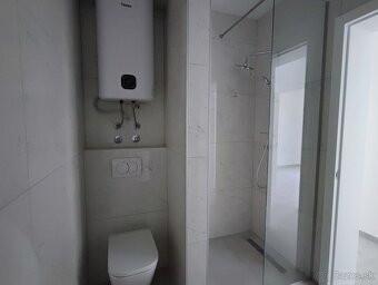 Trojizbový byt s terasou, 108 m², výhľad na more, 100 m od m - 14