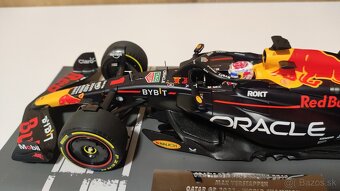 Max Verstappen 1:18 + Figurka + podpis karta - 14