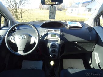 Toyota Yaris 1,0i 51kW 1x majitel, Zamluveno - 14