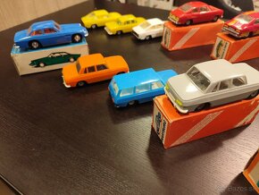 Staré hračky - autíčka škoda, Wartburg PlasticArt ne ITES - 14