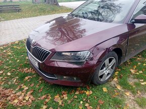 Predám škoda superb havarované - 14