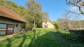 RODINNÝ DOM, STODOLA a PRIESTRANNÝ POZEMOK 15km od MYJAVY - 14