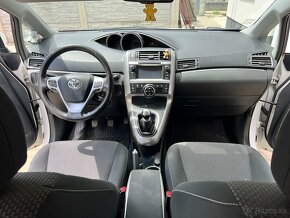 Toyota Verso 2.0 - 14