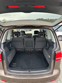 Volkswagen Vw Touran 2.0 TDI 103kw Highline,Navi,Alcantara - 14