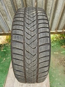 Špičkové zimné pneu Pirelli Sottozero - 205/50 r17 93H - 14