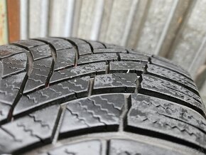 Zimné pneu COntinental + Bridgestone 205/55 r16 - 14