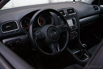 Volkswagen Golf 1.6 TDI Comfortline Modrý - 14