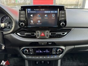 Hyundai i30 CW 1.6 CRDi Family, v Záruke, Pôvodný lak, SR - 14