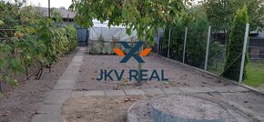 JKV Real ponúka predaj 5 izbový rodinný dom v Malých Levároc - 14