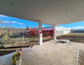 Predám dokončený BUNGALOV, VŠETKY SIETE, Ďurkov, 600m2, iba  - 14