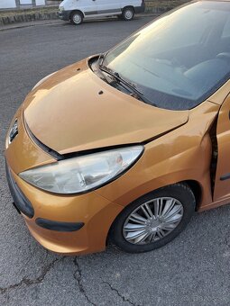 Peugeot 207 - 14