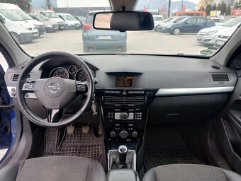 Opel Astra Caravan 1.9 CDTi 74kW M6 - 14