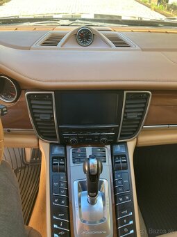 Porsche Panamera - 14