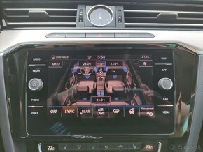 VW Passat DSG B8 R-Line VIRTUAL DynAUDIO KAMERA - 14