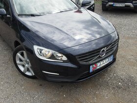 Volvo V60 D3 2.0L 150k Momentum Geartronic - 14